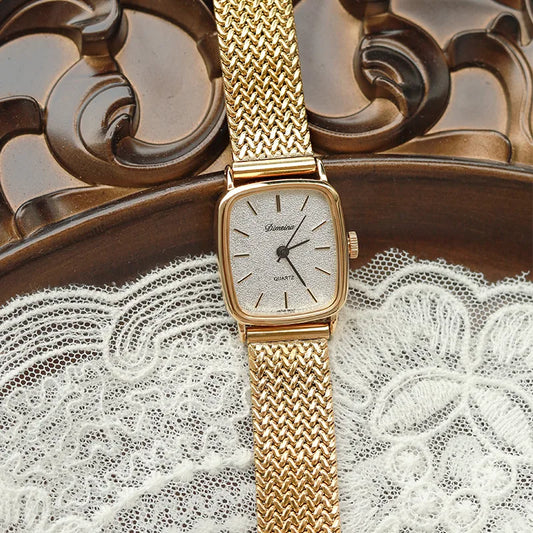 Elizabeth - British Style Elegant Simplistic Watch for Her