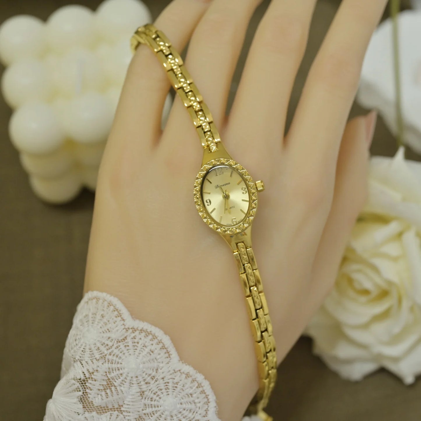 Isabella - Elegant Classic Gold Watch for Her